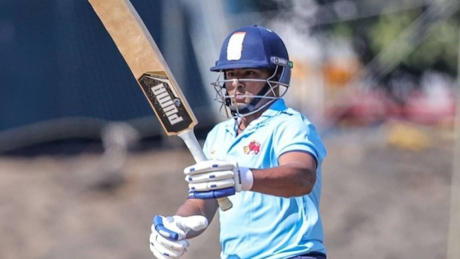 Sarfaraz Khan bangs on selectors' doors again, scores explosive 56-ball ton for Mumbai against Goa in VHT Sarfaraz Khan bangs on selectors' doors again, scores explosive 56-ball ton for Mumbai against Goa in VHT