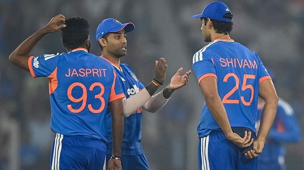India's Suryakumar Yadav (C), Jasprit Bumrah (L) and Shivam Dube in frame. (Getty) India's Suryakumar Yadav (C), Jasprit Bumrah (L) and Shivam Dube in frame. (Getty)