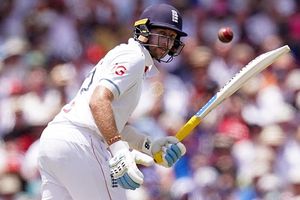 Root inches closer to Tendulkar's mighty Test record with 72-run knock in 5th Ashes Test SportsTak