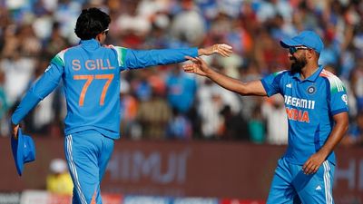 Ricky Ponting left baffled with India star's T20 World Cup snub, says 'I could not believe that' India's star batter Shubman Gill (L) and pace maestro Mohammad Shami in this frame. (Getty)