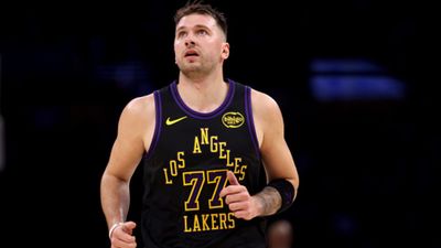 Luka Doncic injury update: Troubling signs emerge even if Lakers star returns Luka Doncic injury update: Troubling signs emerge even if Lakers star returns
