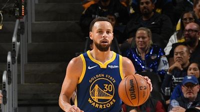 Golden State Warriors injury report: BIG update on Steph Curry's status ahead of game vs LA Clippers SportsTak