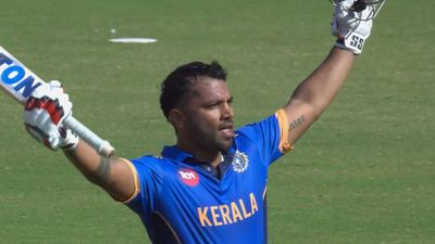 Punjab Kings batter slams 14 sixes in unbeaten 84-ball 162, most in a VHT run chase Vishnu Vinod