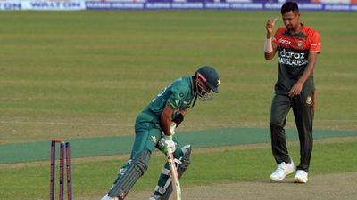 After IPL snub, Bangladesh's Mustafizur Rahman set to feature in PSL after 8 years Babar Azam, Mustafizur Rahman