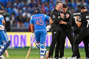 NZ captain says 'you'll be silly to underestimate' Rohit-Kohli, wants them to play ODI World Cup 2027 SportsTak