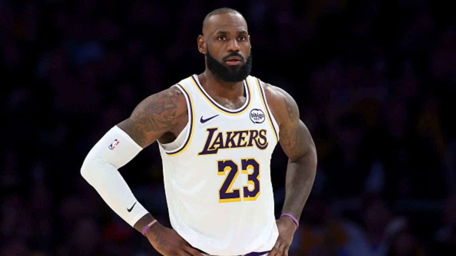 LeBron James at risk of being ineligible for NBA awards; 21-year streak under threat after Lakers' superstar missed game vs Spurs LeBron James at risk of being ineligible for NBA awards; 21-year streak under threat after Lakers' superstar missed game vs Spurs