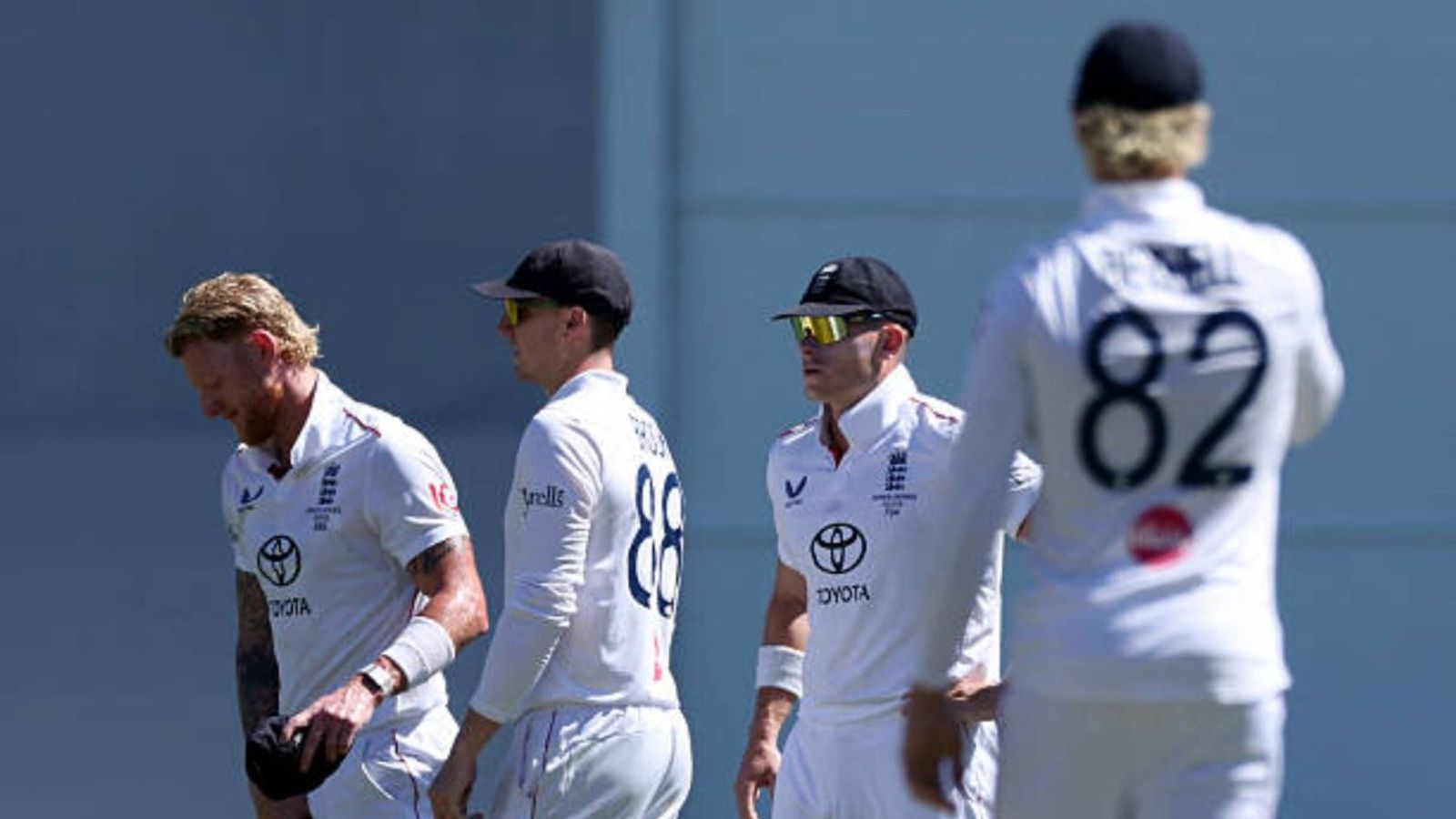 Ex-England captain lashes out at Ben Stokes & Co. for lack of preparation after Ashes debacle England's captain Ben Stokes (L) reacts with teammates before leaving the field with an injury on day four of the fifth Ashes cricket Test match between Australia and England at the SCG in Sydney (via Getty)