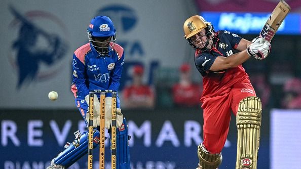 Royal Challengers Bengaluru's Nadine de Klerk (R) in action in this frame. (Getty) Royal Challengers Bengaluru's Nadine de Klerk (R) in action in this frame. (Getty)