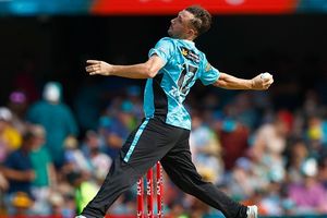 Pakistan pacer under the scanner after bowling action raises eyebrows in BBL SportsTak