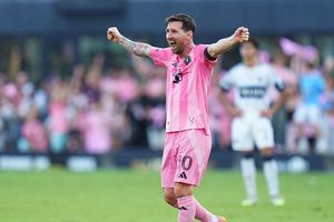 Lionel Messi's Inter Miami sign Sergio Busquets' replacement from MLS rivals, his name is... SportsTak