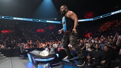 Jacob Fatu makes HUGE WWE announcement after screwing Cody Rhodes on Smack Down SportsTak