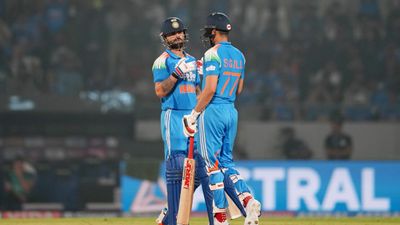 Shubman Gill's honest take on 'replicating' Virat Kohli's batting after 1st ODI against New Zealand India batting great Virat Kohli along with Shubman Gill