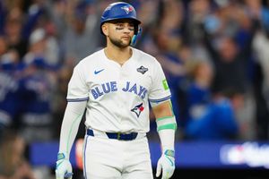 Toronto Blue Jays find new trade rival as Bo Bichette’s future amid Yankees buzz SportsTak