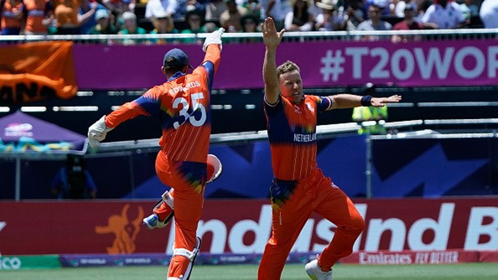 Scott Edwards to lead as Netherlands name squad for T20 World Cup 2026 Netherlands' Logan van Beek (R) celebrates with teammate Scott Edwards (Getty)