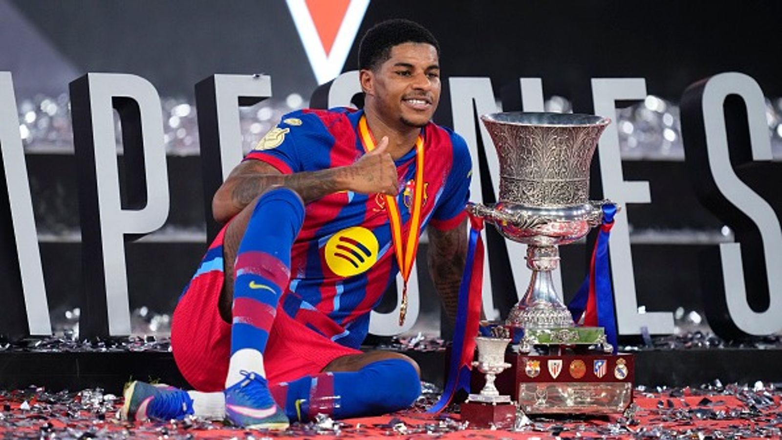 Bruno Fernandes and Harry Maguire react after Marcus Rashford celebrates first title with Barcelona Bruno Fernandes and Harry Maguire react after Marcus Rashford celebrates first title with Barcelona