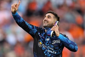 Tabraiz Shamsi equals all-time BBL record, faces joint-most balls by no.11 batter SportsTak