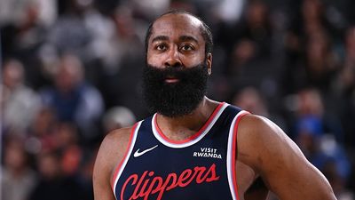 James Harden pays tribute to LeBron James, Steph Curry and two others after defeating Hornets SportsTak