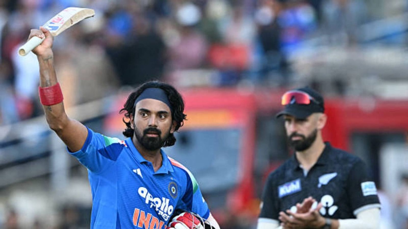 KL Rahul becomes one-man army, smashes 87-ball ton to help India post fighting total vs NZ in 2nd ODI India's KL Rahul (L) celebrates after scoring a century (100 runs) during the second one-day international (ODI) cricket match between India and New Zealand at Niranjan Shah Stadium in Rajkot (via Getty)
