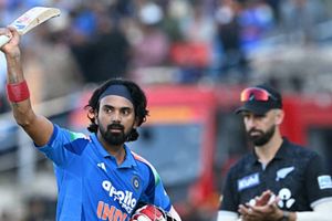 KL Rahul becomes one-man army, smashes 87-ball ton to help India post fighting total vs NZ in 2nd ODI SportsTak