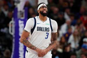 Will Anthony Davis need surgery? NBA insider drops update on Mavericks star SportsTak