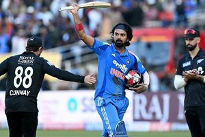 Gavaskar calls Rahul 'underachiever' after latter's robust ton in IND vs NZ 2nd ODI, know why SportsTak