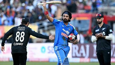 Gavaskar calls Rahul 'underachiever' after latter's robust ton in IND vs NZ 2nd ODI, know why India's veteran batter KL Rahul (C) celebrates after scoring a century in 2nd ODI against NZ. (Getty)