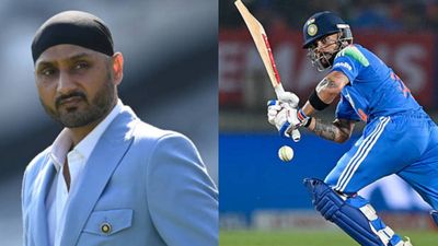 Harbhajan Singh takes brutal dig on Sanjay Manjrekar over 'easiest format' claim on Virat Kohli SportsTak