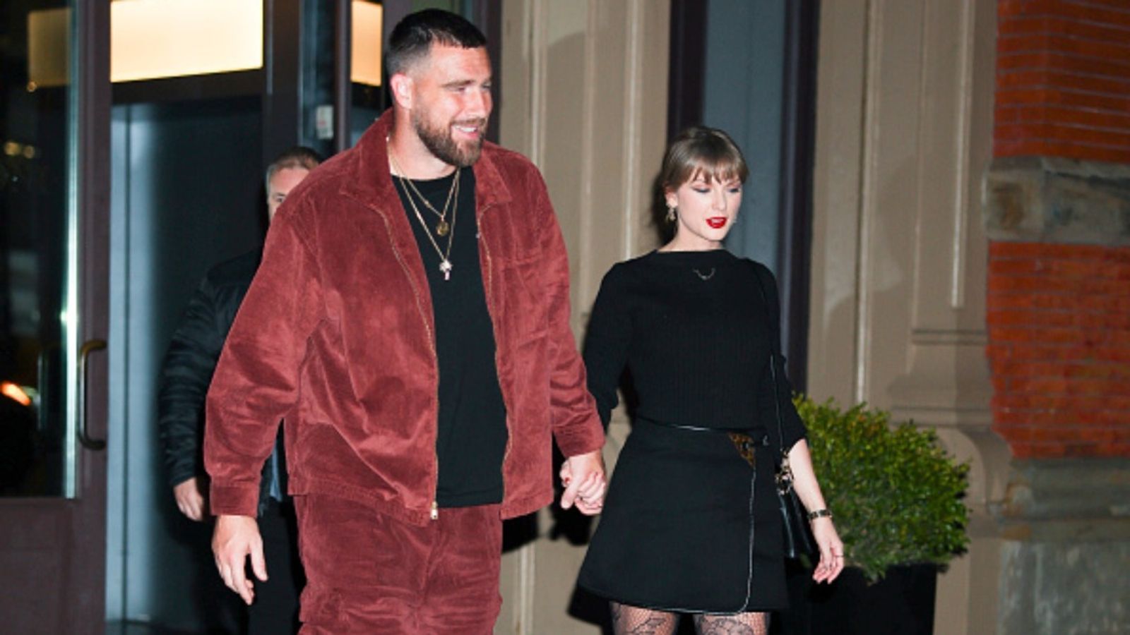 Taylor Swift reportedly worried about Travis Kelce's post-NFL life Taylor Swift reportedly worried about Travis Kelce's post-NFL life