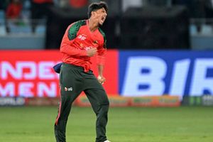 Bangladesh players follow through with boycott threat, BPL match delayed over Najmul Islam's controversial comments SportsTak