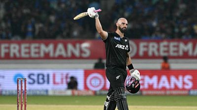 Daryl Mitchell scripts history, breaks this long-standing record with century vs India in 2nd ODI SportsTak