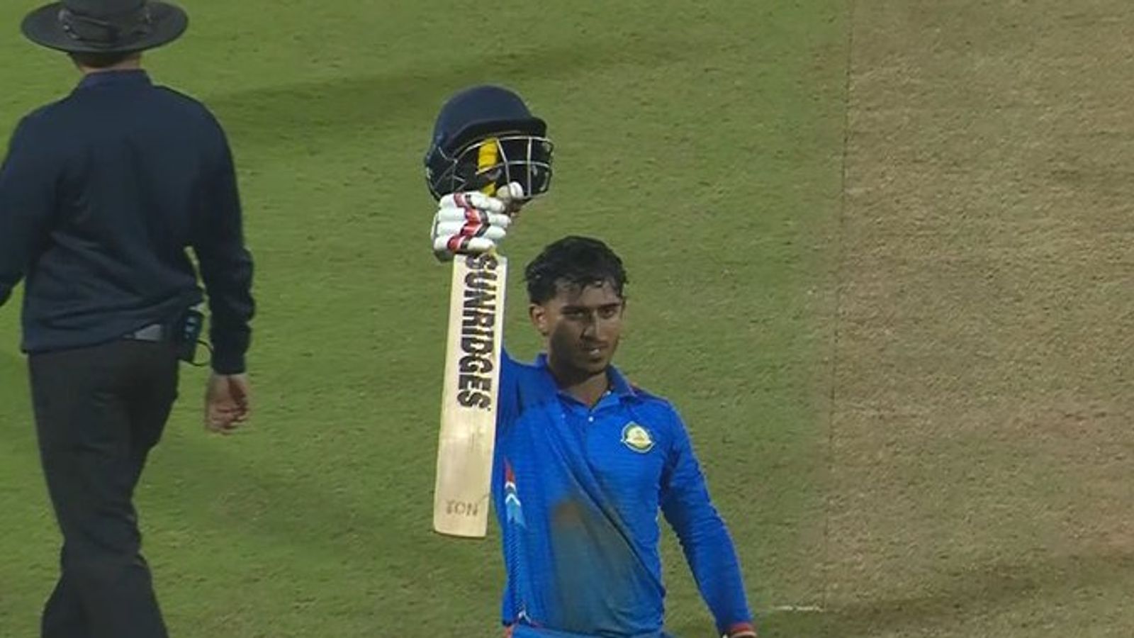 Mokhade's 5th ton powers Vidarbha into Vijay Hazare Trophy final with emphatic win over Karnataka Aman Mokhade's 5th ton powers Vidarbha into Vijay Hazare Trophy final with emphatic six-wicket win over Karnataka. (Screenshot/X)