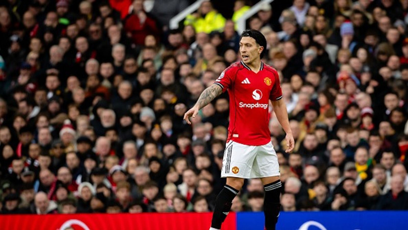 Lisandro Martinez responds to criticism from club legends after Manchester United win Lisandro Martinez in the frame.