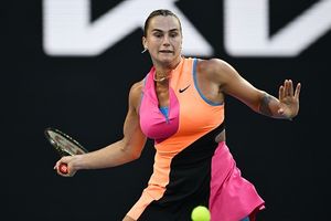 WATCH: Aryna Sabalenka gives DEATH stare after being urged to remove sports wear at Australian Open SportsTak