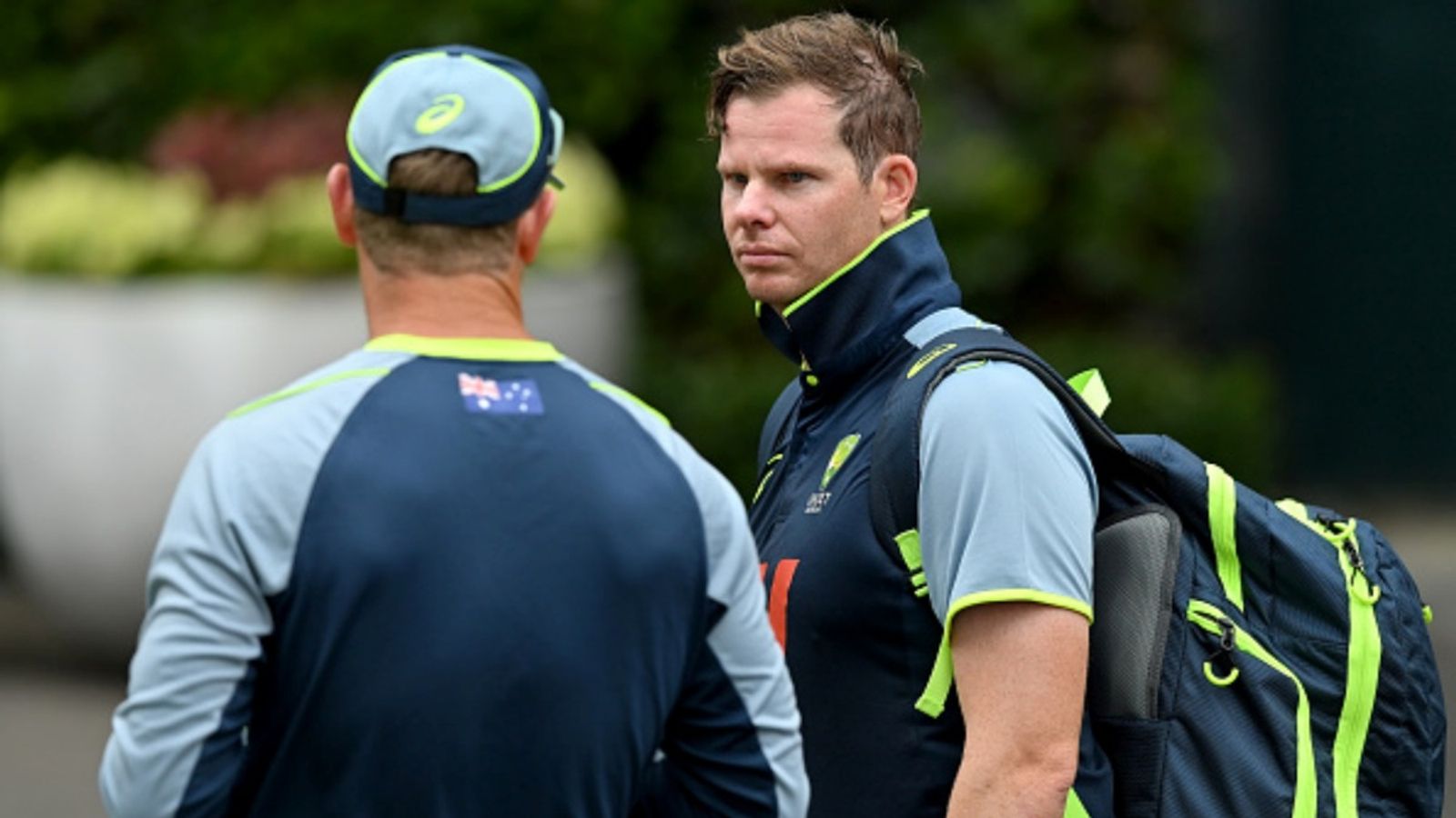 Why Steve Smith wasn't selected in Australia's 17-man T20I squad vs Pakistan despite 42-ball ton? Chief selector explains Steve Smith (R) of Australia interacts with chief selector George Bailey (L) during an Australia Ashes Test squad training session at Sydney Cricket Ground on January 1, 2026.