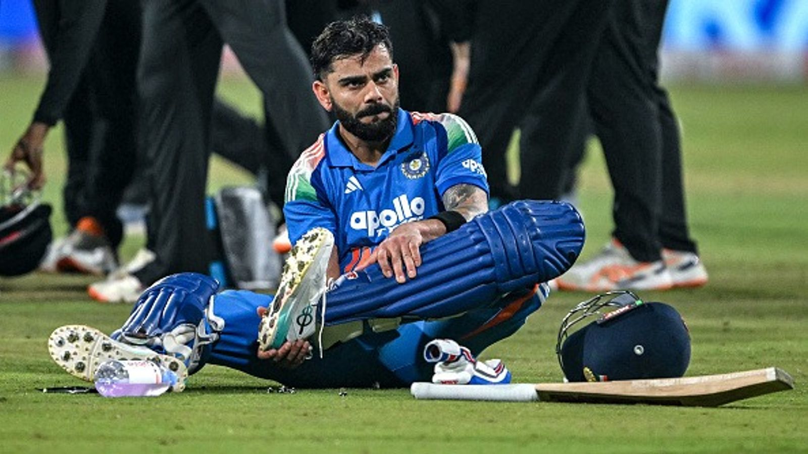 'May he stick around until he's 44 or 45 years old': Sunil Gavaskar wants fittest guy Virat Kohli to play past 2030 India's Virat Kohli takes off his shoes during a drinks break in the third ODI of the series against New Zealand at the Holkar Cricket Stadium in Indore on January 18, 2026.