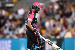 Babar Azam's horror run in BBL continues as Sydney Sixers lose first qualifier to Perth Scorchers SportsTak