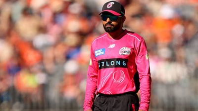 Australia great advises Sydney Sixers to drop Babar Azam in hopes of winning second BBL qualifier SportsTak