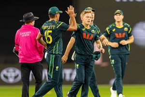 Massive setback for Australia as star pacer ruled out of BBL finals due to injury, doubtful for T20 World Cup SportsTak