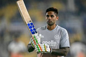 Suryakumar Yadav on brink of surpassing KL Rahul on this elite list in 2nd T20I vs New Zealand SportsTak