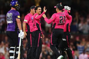 Babar Azam-less Sydney Sixers storm into BBL final, to meet Perth Scorchers in title clash SportsTak