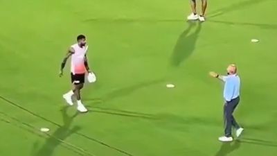 WATCH: Hardik Pandya's animated exchange with Murali Kartik during Raipur T20I goes viral Hardik Pandya and Murali Kartik