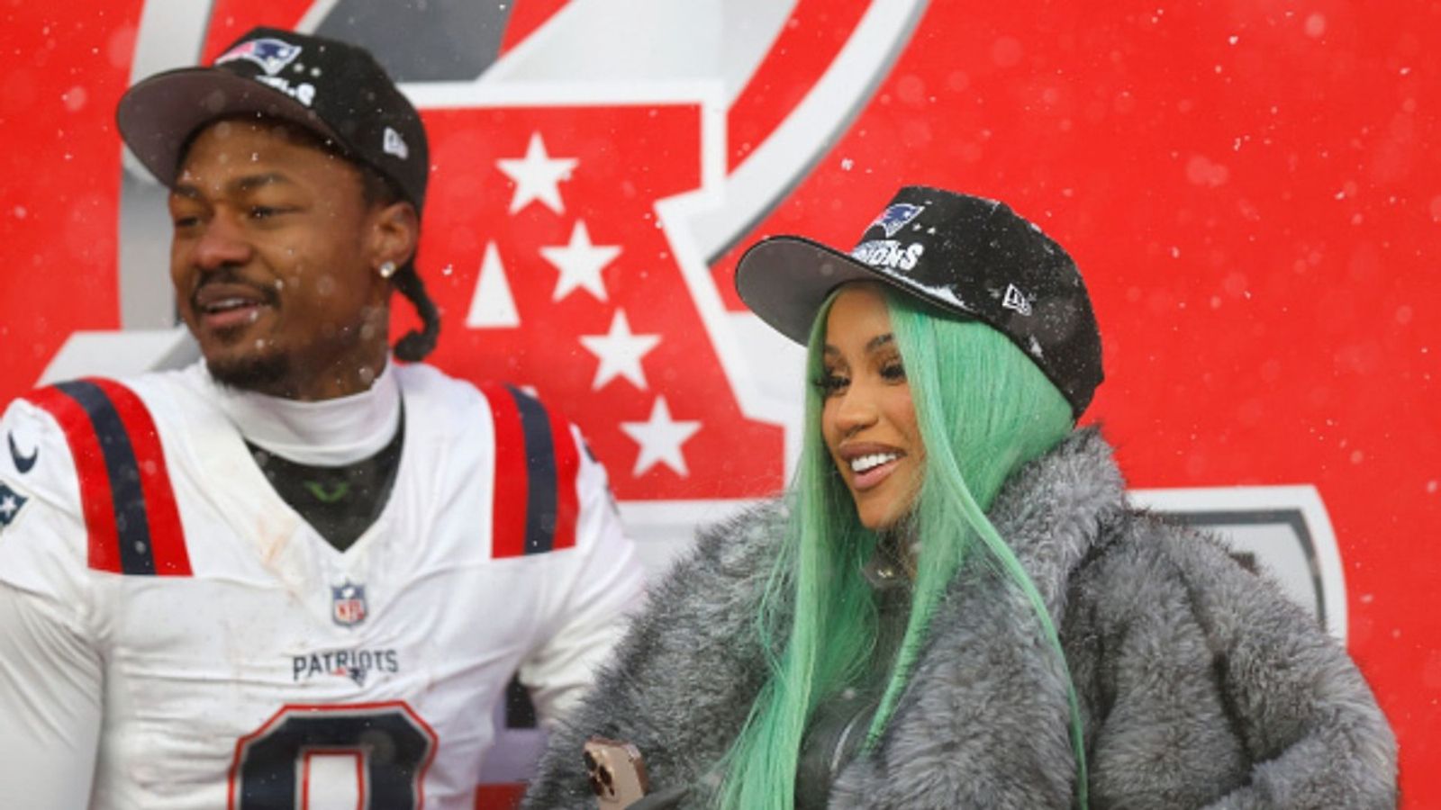 Watch: Cardi B goes wild for boyfriend Stefon Diggs' Super Bowl berth as Patriots beat Broncos Watch: Cardi B goes wild for boyfriend Stefon Diggs' Super Bowl berth as Patriots beat Broncos