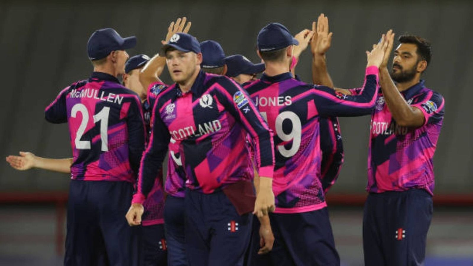 Richie Berrington to lead as Scotland announce squad for T20 World Cup, Afghan-born pacer given maiden call-up Safyaan Sharif of Scotland celebrates with teammates after dismissing Mitchell Marsh of Australia during the ICC Men's T20 Cricket World Cup West Indies & USA 2024 match between Australia and Scotland (via Getty)