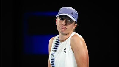 Iga Swiatek briefly denied entry at Australian Open after forgetting accreditation; video goes viral Iga Swiatek denied entry at Australian Open