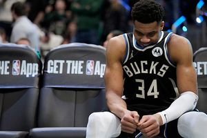 Giannis Antetokounmpo trade rumors: Bucks star's new injury sparks speculation around league SportsTak