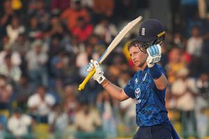 Joe Root scripts history, surpasses Brian Lara on this elite list with gritty hundred vs Sri Lanka in 3rd ODI SportsTak