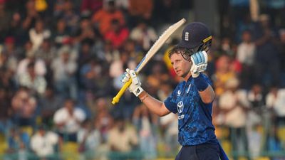 Joe Root scripts history, surpasses Brian Lara on this elite list with gritty hundred vs Sri Lanka in 3rd ODI SportsTak