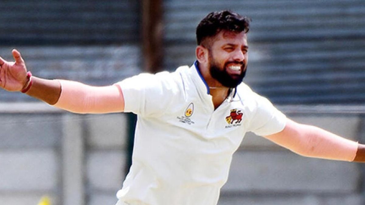 Ranji Trophy: Mohit Avasthi's 5-fer dampens Sanat Sangwan's century as Mumbai bowl out Delhi to 221 on Day 1. (X/Twitter) Ranji Trophy: Mohit Avasthi's 5-fer dampens Sanat Sangwan's century as Mumbai bowl out Delhi to 221 on Day 1. (X/Twitter)