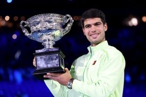 Carlos Alcaraz's Australian Open title victory earns praise from this reigning UFC champion SportsTak