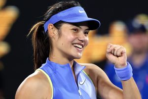 Emma Raducanu lays down a marker with emphatic display at Transylvania Open SportsTak